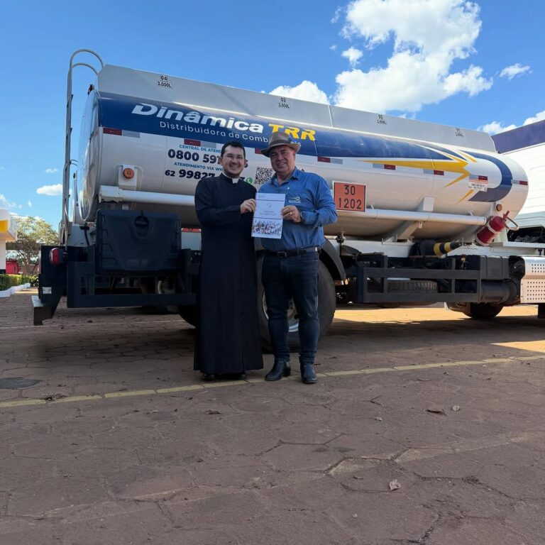 PADRE LINDEMBERG E O EMPRESÁRIO FAUSTO BORBA EM DIÁLOGO PELA CULTURA E SOLIDARIEDADE!