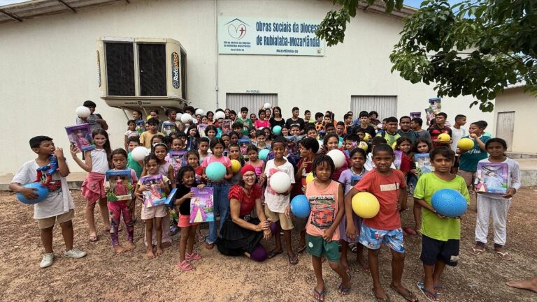 DIA DAS CRIANÇAS E DOS PROFESSORES NAS OBRAS SOCIAIS DA DIOCESE RUMO!